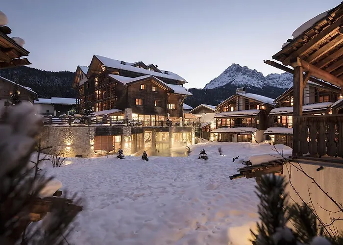 Post Alpina - Family Chalets Dolomites San Candido